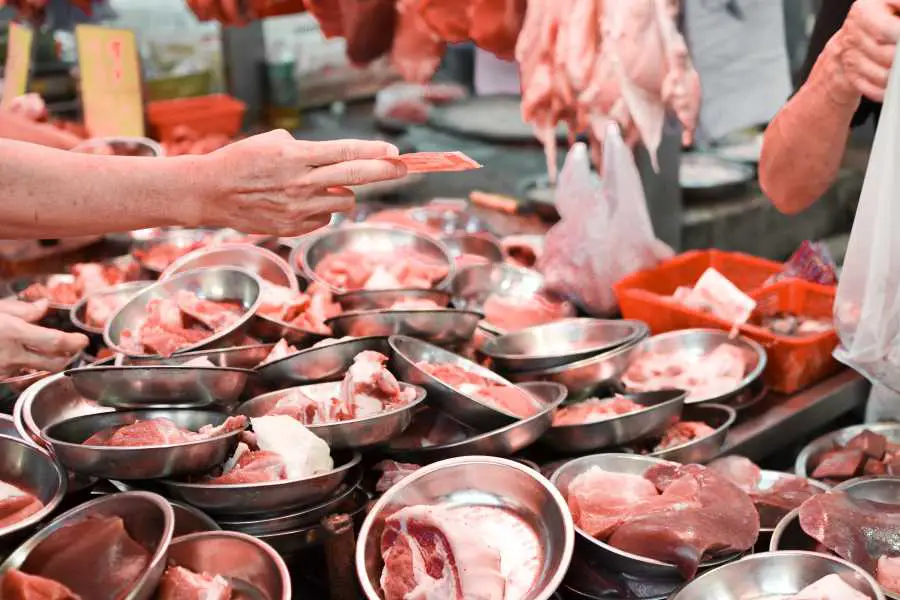 raymond-pang-Copy Meat market with a variety of foods suitable for the carnivore diet -