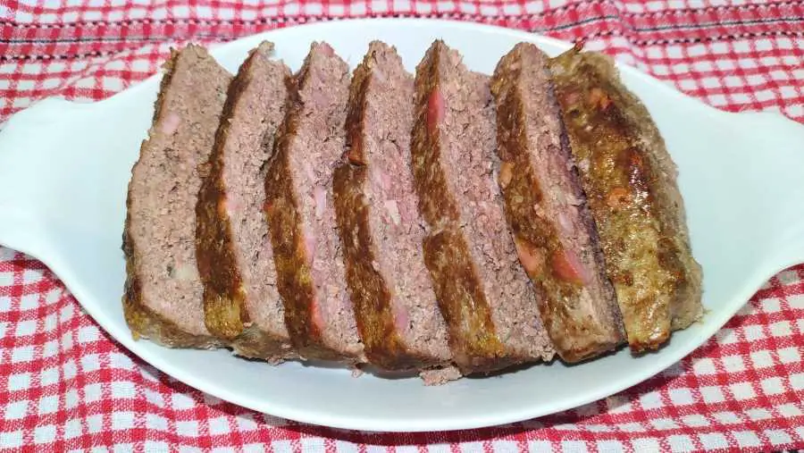 Slices of cooked carnivore meatloaf