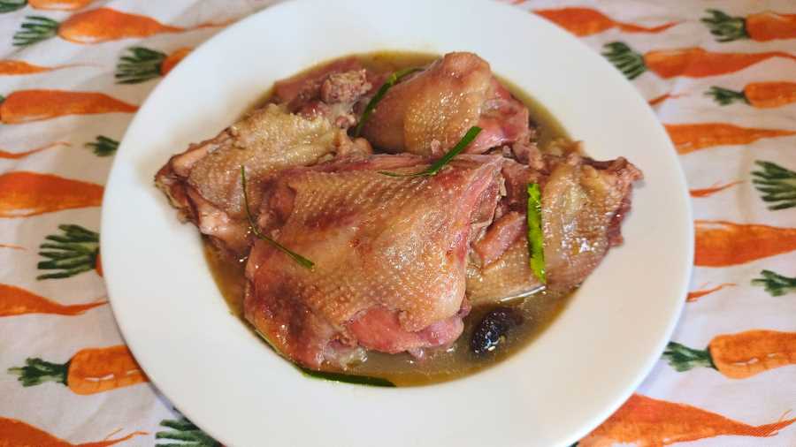 Carnivore-ish Braised Chicken with Bacon and Mushrooms