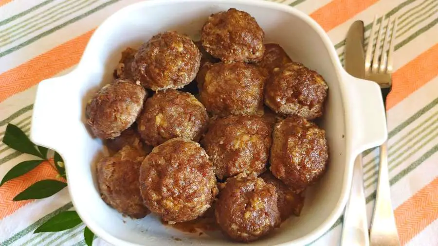 cooked carnivore meatballs in a bowl – Copy carnivore meatballs recipe