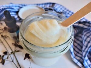 Natural homemade deodorant for carnivores